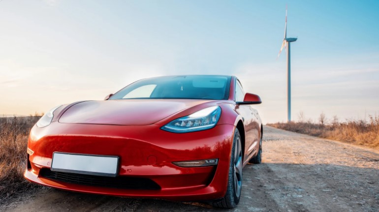 що означає жовтий індикатор на порту tesla